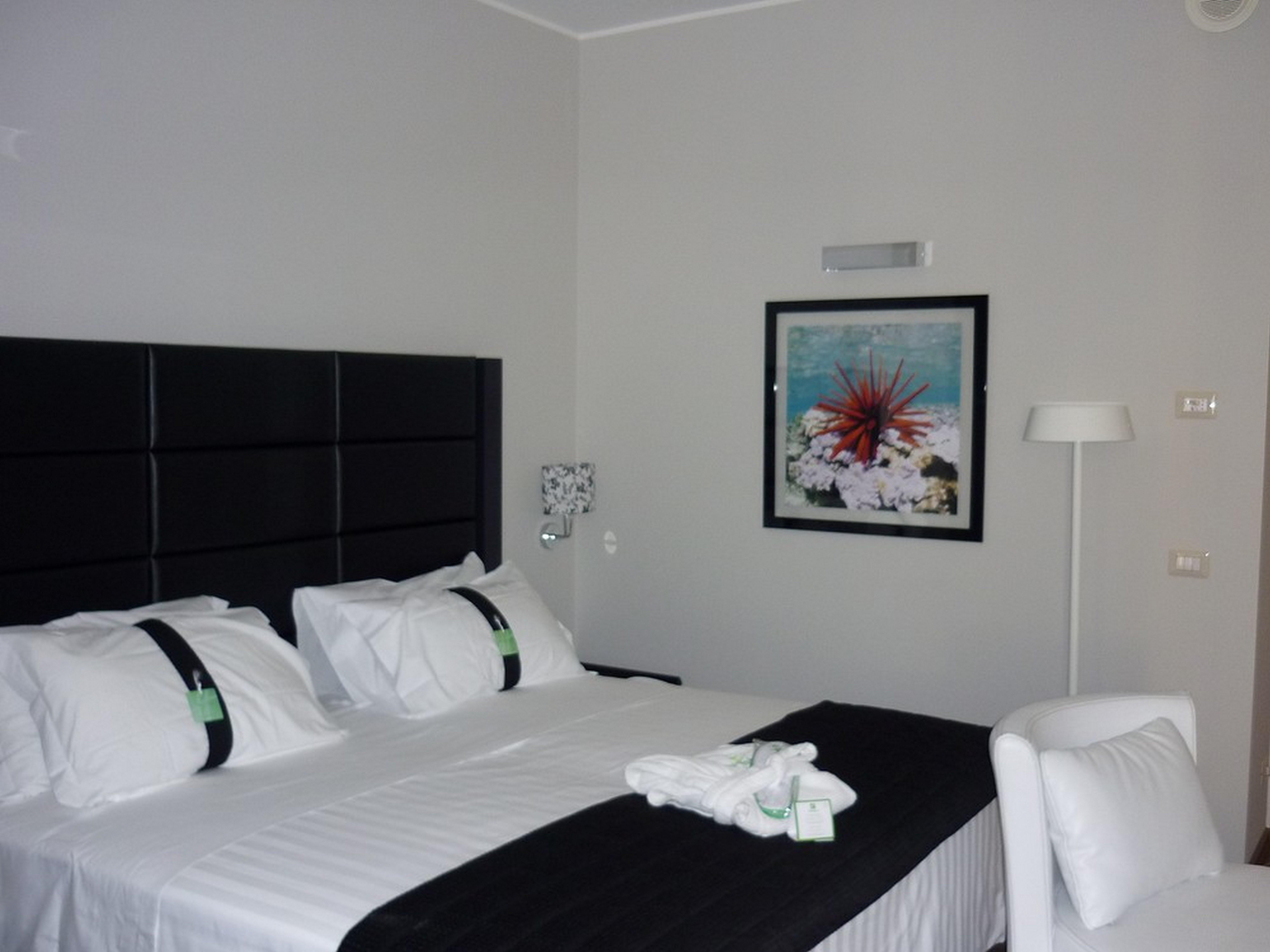 By Ihg Hotel 4*