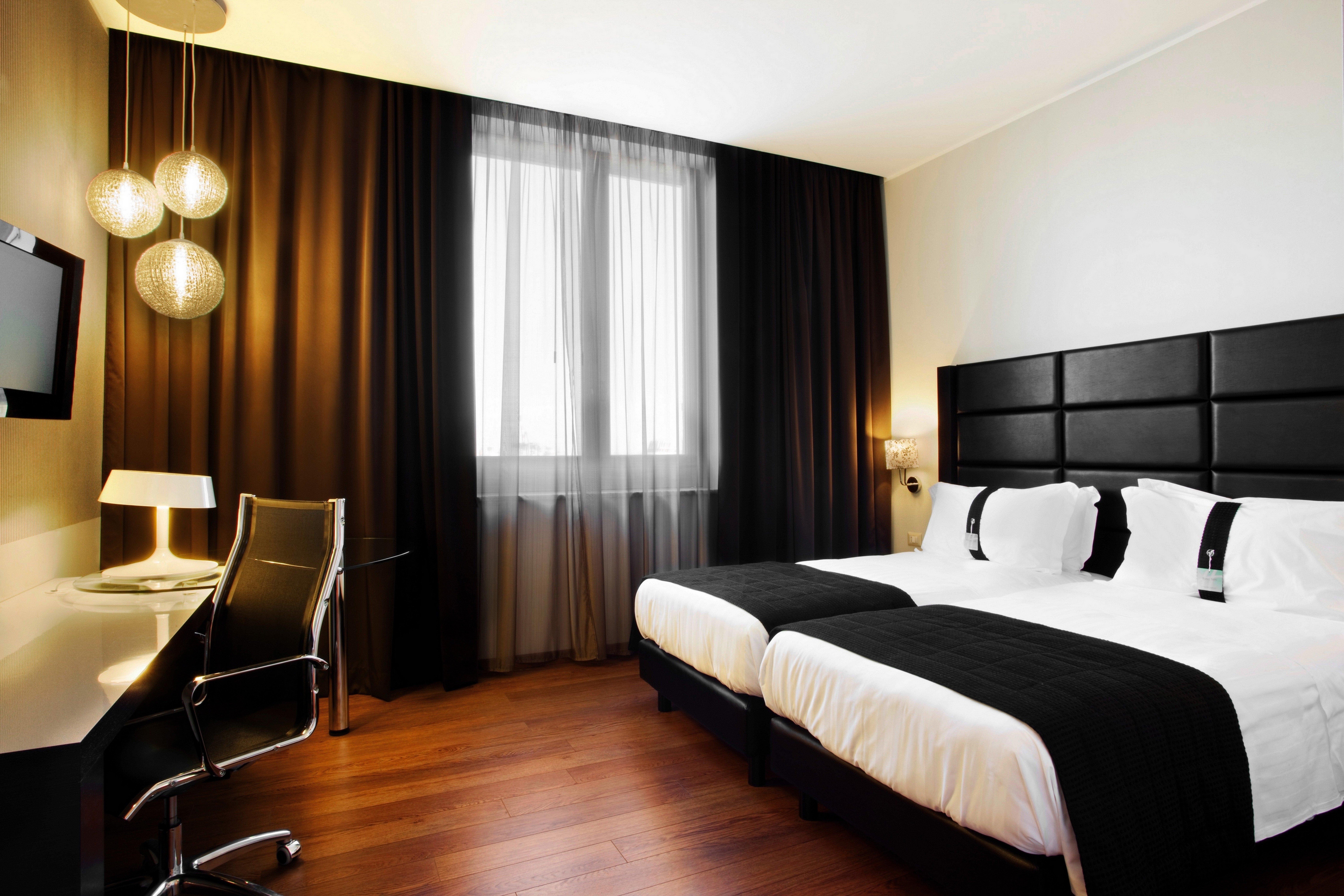 By Ihg 4* Genova