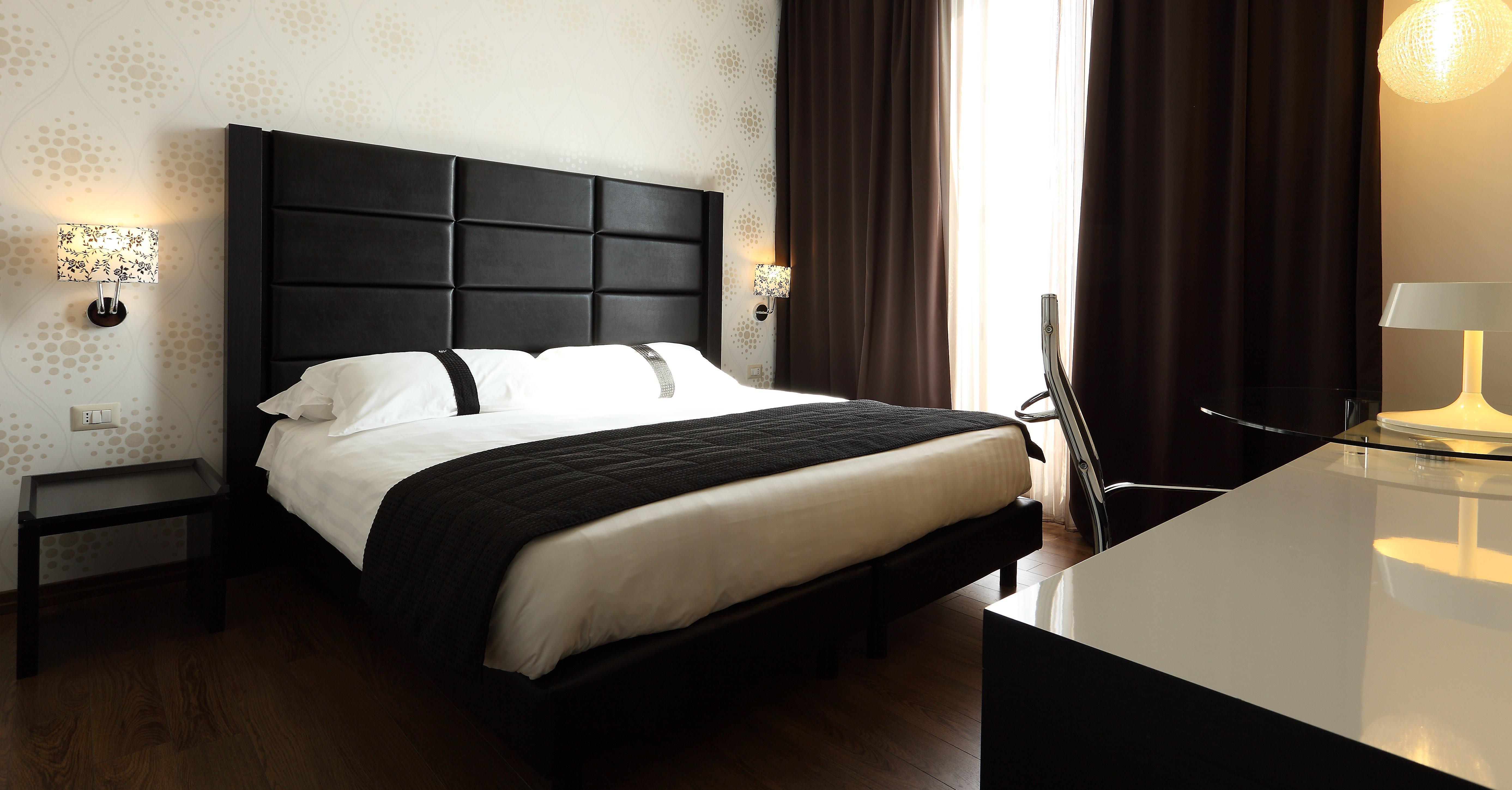 By Ihg 4*