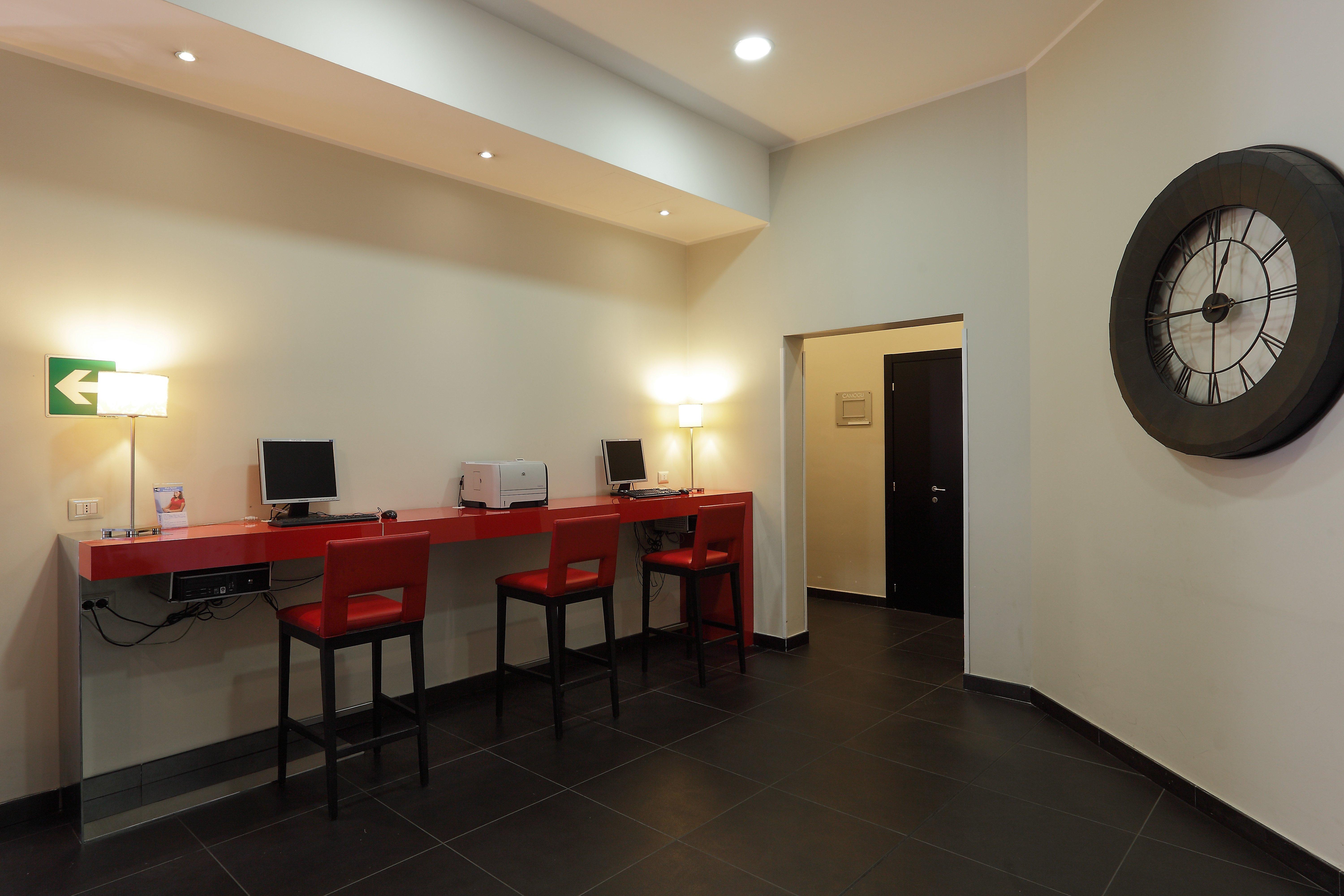By Ihg Genova