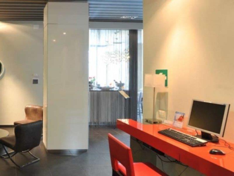 Hotel By Ihg 4*