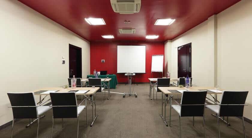 By Ihg 4* Genova